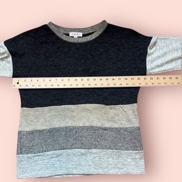 THML Sweater - Picture 9 of 11